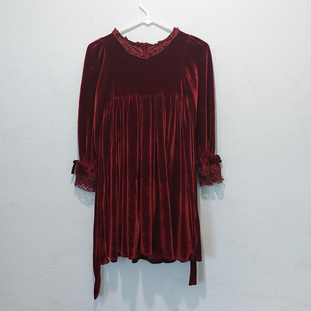 Vintage Maroon Red Victorian Lace Trim Heavyweight Velvet Dress 28 Chest